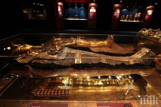 Приключи реставрацията на погребалната маска на Тутанкамон