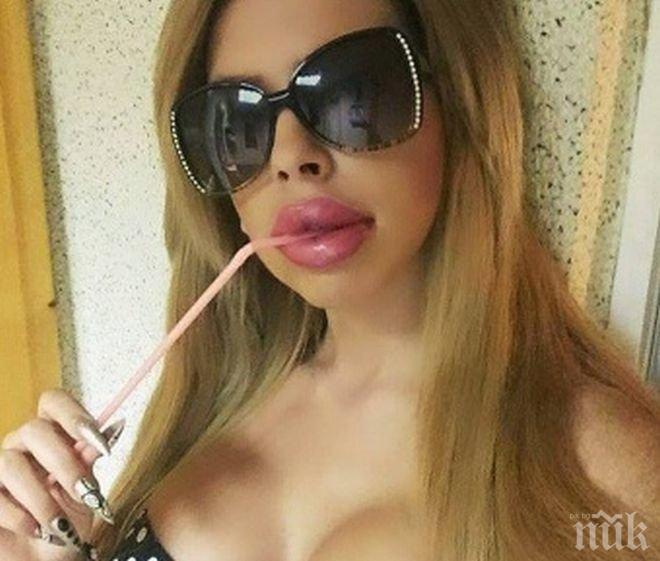 Без свян! Силиконовата сензация Боряна се пусна гола във ваната (гореща снимка)
