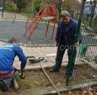 Три нови детски площадки радват малчуганите в Монтана