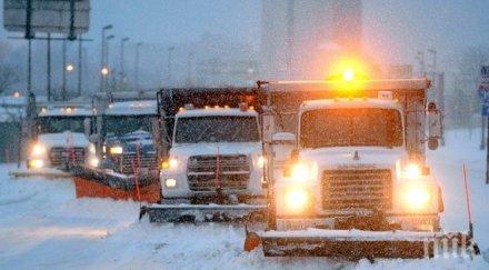 200 машини ловят снежинките бургаско