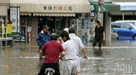 проливни дъждове удавиха филипините