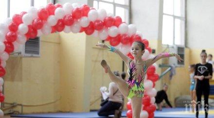 млади гимнастички направиха красива коледна магия софия