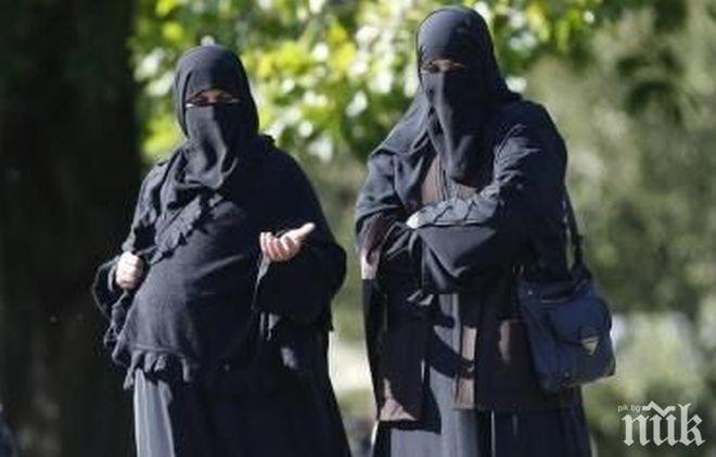 Мохамед Халаф: Жени стават част от ИД заради маргинализация и отчуждение