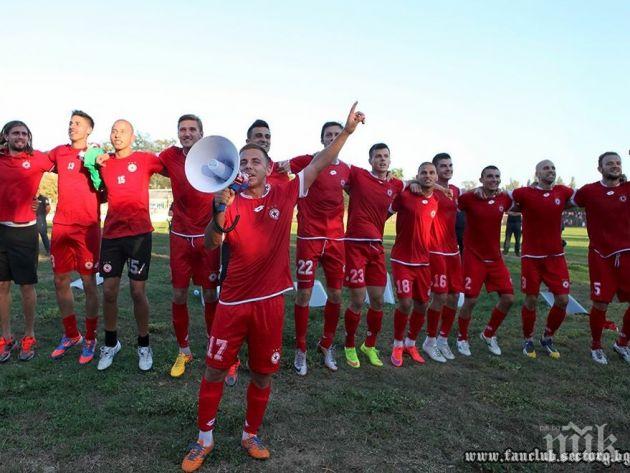 Титуляр на ЦСКА оздравя, тренира самостоятелно