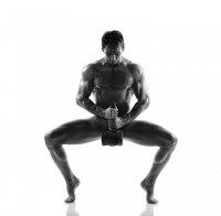 Мъж ще подобрява рекорда за най-дълга мастурбация