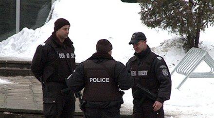 повече полицаи дебнат столицата