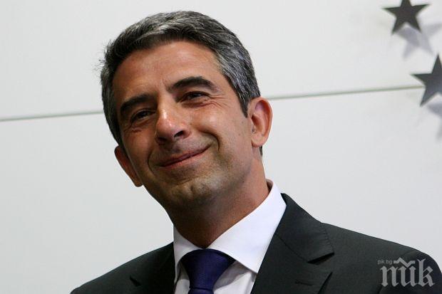 ПЪРВО в ПИК! Нов хит в нета! Президентът Плевнелиев - същият комедиант като мистър Бийн (снимка)