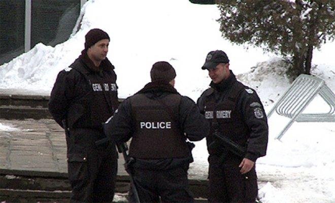 Повече полицаи дебнат в столицата
