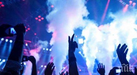 неща всеки опита годишна възраст