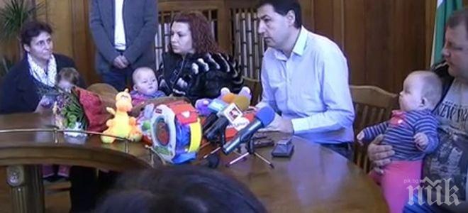 ПИК TV: Тризнаците в Пловдив са на почит