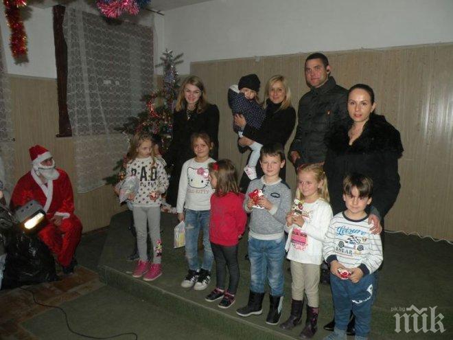 Евродепутатът от ГЕРБ Андрей Новаков подари коледно тържество на малчуганите от с. Граница