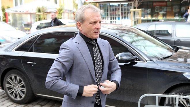 Гриша Ганчев си тръгна от Изпълкома на БФС, не обели нито дума