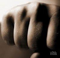 Криминално проявени цигани нападнаха бургазлийка