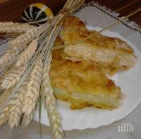 Кметицата на смолянско село почерпи за Коледа с 10-метрова баница