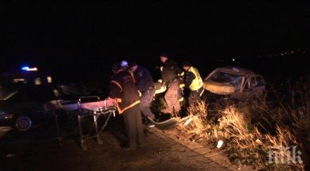 зверска катастрофа дупница кола излетя пътя младеж загина друг бере душа