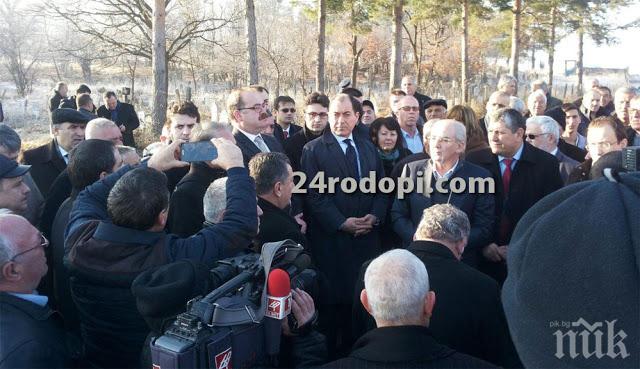 ИЗВЪНРЕДНО в ПИК! Местан проговори на турски пред Сюлейман: Не съм куче нито на ДПС, нито на държавата! (обновена)