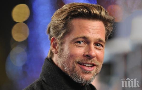 Брад поиска развод от Анджелина