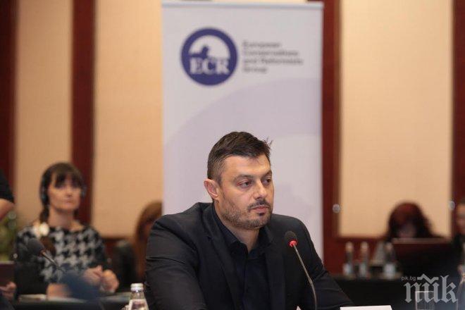 Бареков отправи пет въпроса към управляващите