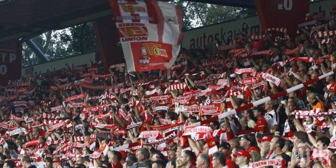 Гочето Василев купонясва с 28 000 фенове в Берлин