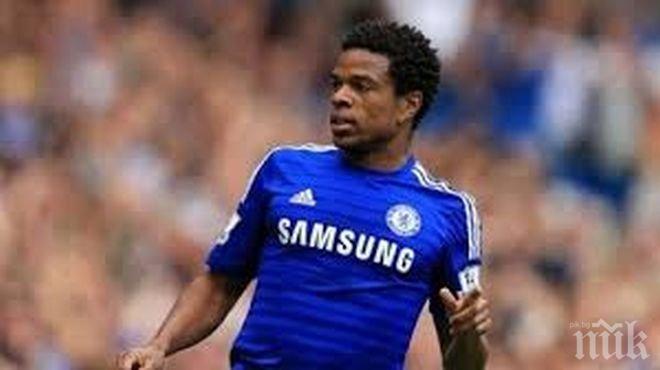 Астън Вила ще опита да подсили състава си с Лоик Реми