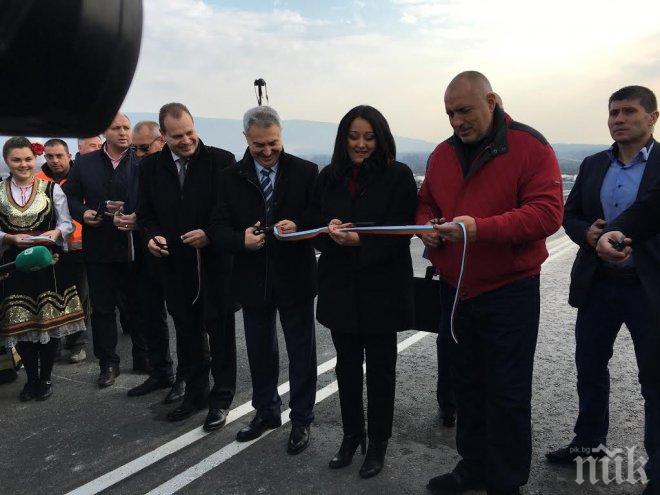 ПИК TV: Борисов: За да направим целия път до Дунав мост, плюс „Струма” и цялата „Хемус” трябват 5 млрд.