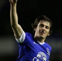 Лейтън Бейнс изведе Евертън до успех над Уест Бромич