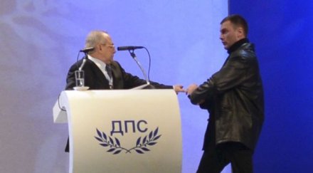 доган октай две лица едно