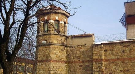 лекарка зaтвора скрита камера чико ускориха смъртта видео