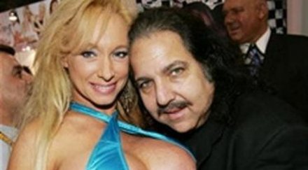 порно рекордьор бори живота