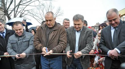 борисов води министри предизборно турне търговище