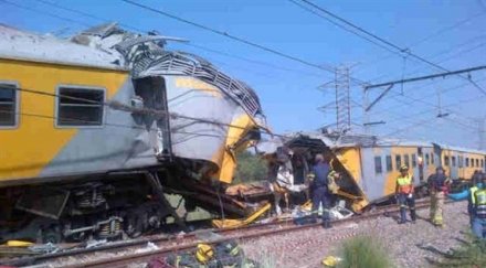 300 души ранени сблъсък влаковете южна африка