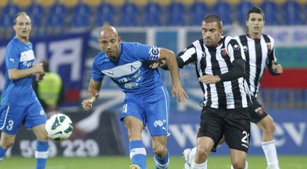 тарторите локо подновиха договорите