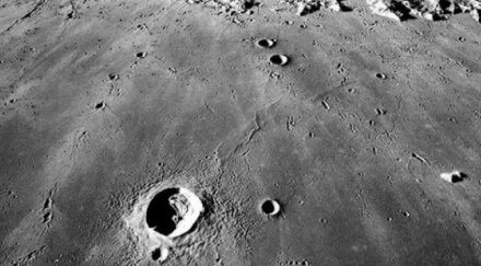 русия готви пилотиран полет луната