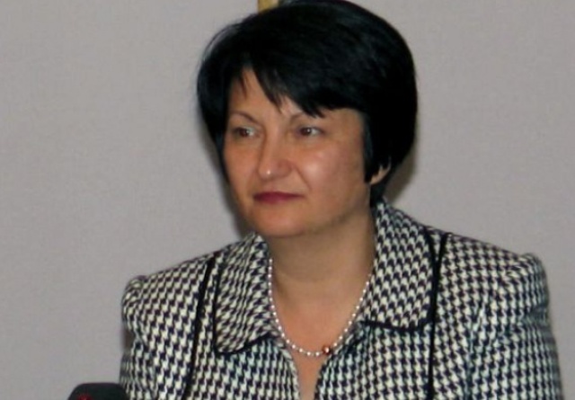 Българка в Сметната палата на ЕС побърка служителите си