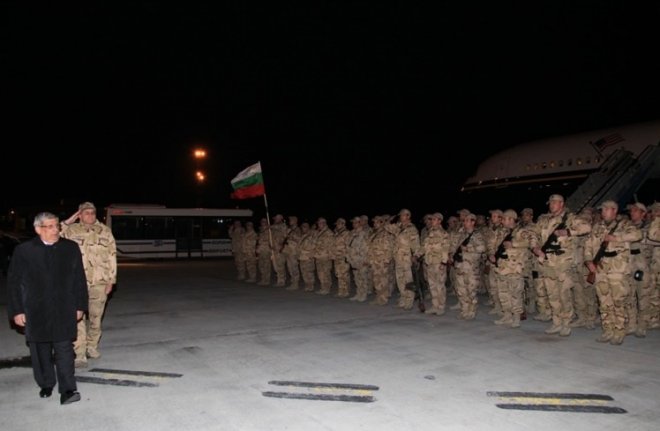 217 военни се завърнаха от Афганистан