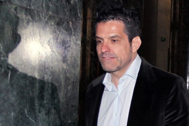 Оставиха Брендо в България до Свети Валентин