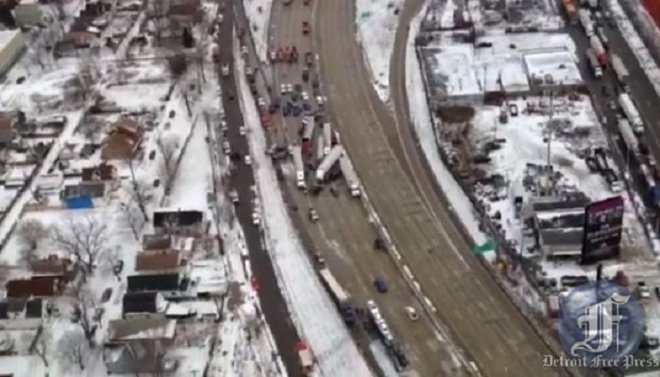 30 коли се блъснаха в САЩ