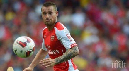 дебюши иска махне арсенал