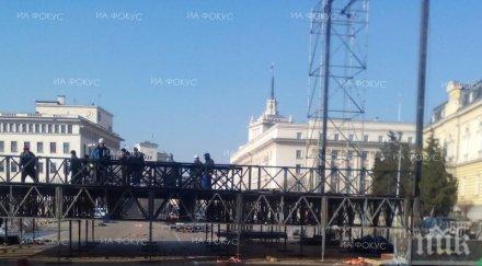 площад александър батенберг почистен новогодишната нощ