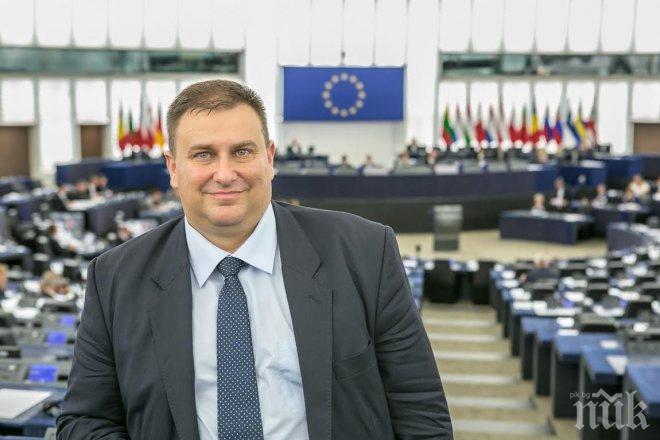 Евродепутатът Емил Радев: Мигрантите, които минават нелегално границата ни не са подлагани на насилие
