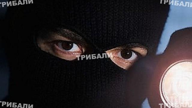 Охранители спипаха крадец на шоколади във Враца