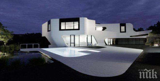 Принтер отпечатва текстове, които се побират върху сечението на човешки косъм