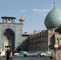 Протестиращи срещу екзекуцията на шиитски духовник нахлуха в посолството на Рияд в Техеран