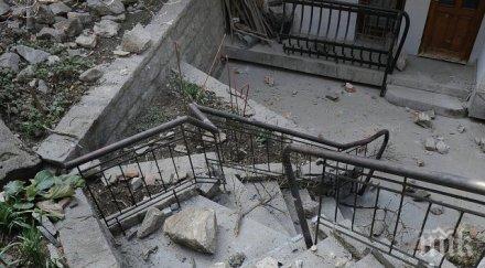 спешно укрепват свлачището стария град пловдив