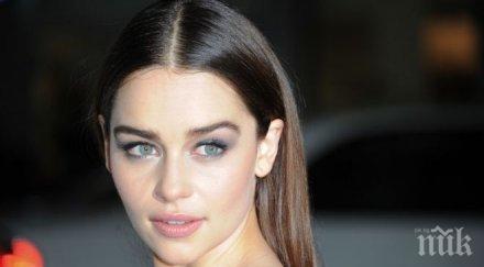 една жена напуска мъжа себе