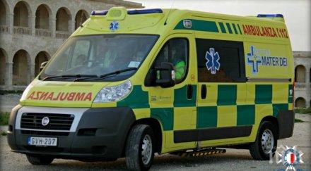 българският младеж ударен кола малта опасност живота