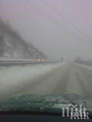 снежни драми тракия джип лека кола удариха тир автомобил обърнаха