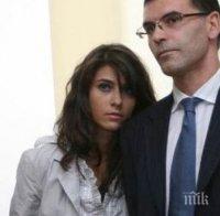 ЕКСКЛУЗИВНО! Любовницата на Симеон Дянков го смени с млад боец!