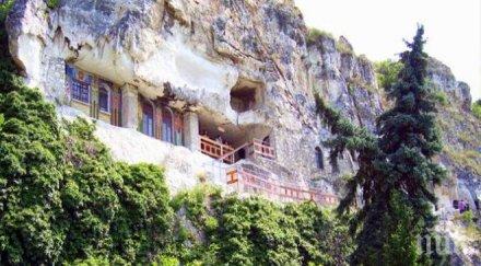 известният скален манастир нас аладжата срутване търсят половин милион спешен ремонт