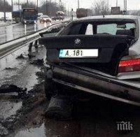 ИЗВЪНРЕДНО! Жестока катастрофа в Бургас! 24-годишен размаза тузарското си БМВ в Отсечката на смъртта (потресаващи снимки)